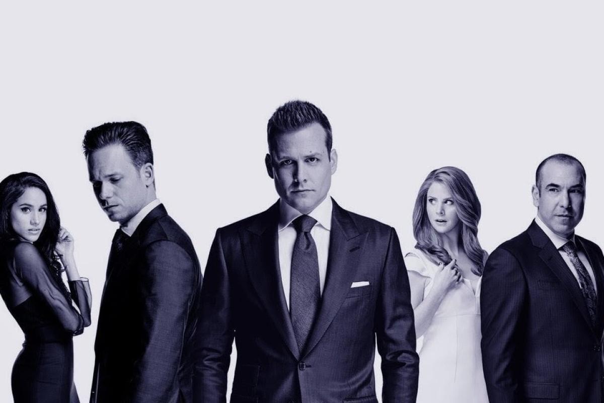Image à la une de Vous ne devinerez jamais quel acteur de Suits se cache dans Indociles sur Netflix
